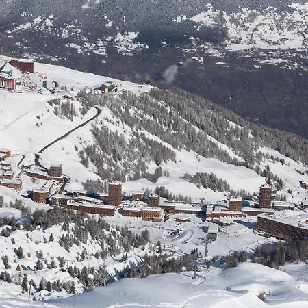 Renove Pour 6 Personnes Avec Balcon, Au Pied Des Pistes Et Wifi - Fr-1-455-104 Apartment